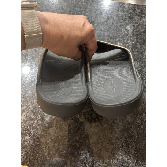 OOFOS Ooahh Slide Sandal Women’s 7 M5 EU 38 Metallic Comfort Recovery Slip On - Picture 6 of 6